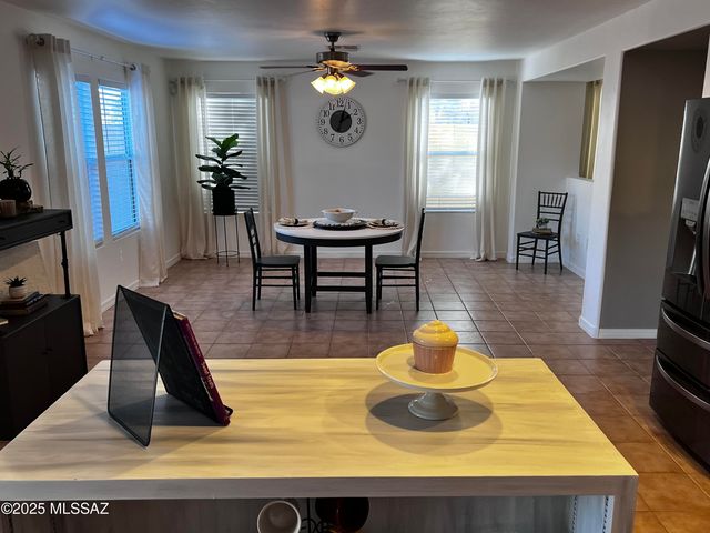 5898 N Dartwhite Drive, Tucson, AZ 85741