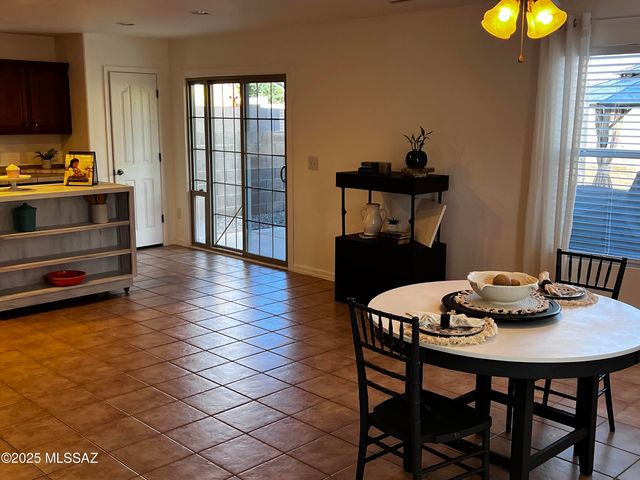 5898 N Dartwhite Drive, Tucson, AZ 85741