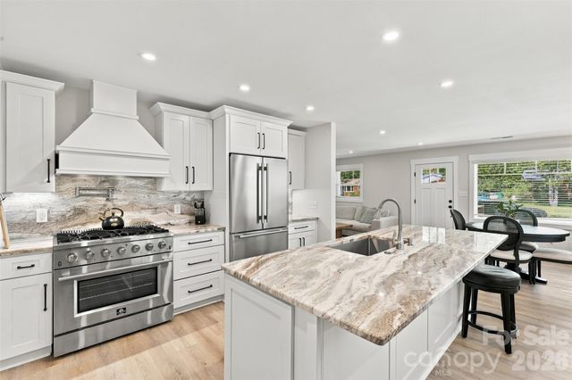 1208 Tarrington Avenue, Charlotte, NC 28205