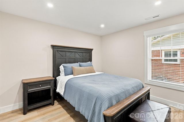 1208 Tarrington Avenue, Charlotte, NC 28205