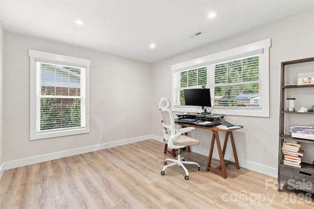 1208 Tarrington Avenue, Charlotte, NC 28205