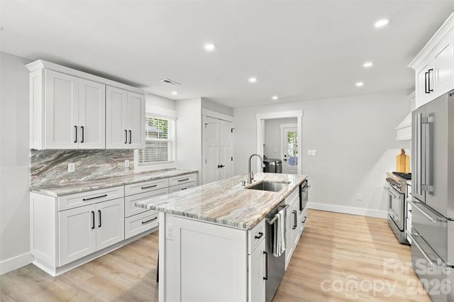 1208 Tarrington Avenue, Charlotte, NC 28205