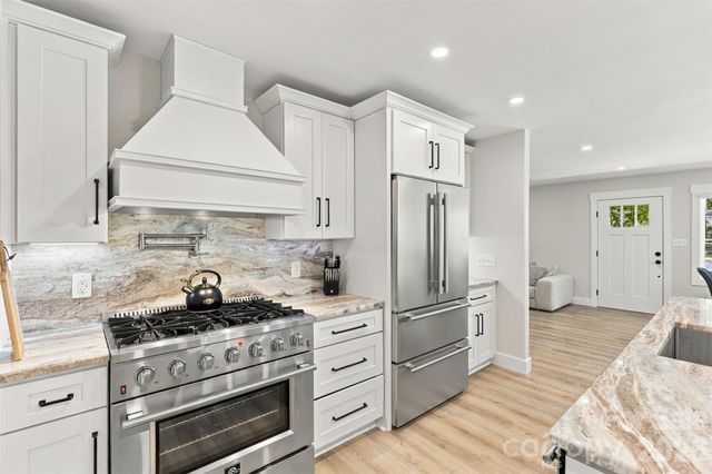 1208 Tarrington Avenue, Charlotte, NC 28205