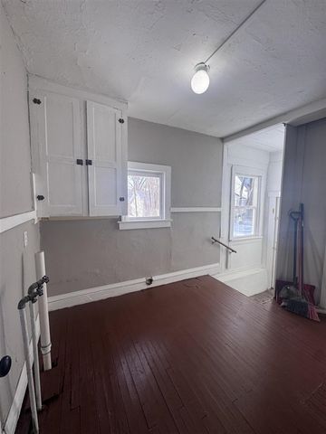 910 Prince Street Se, Grand Rapids, MI 49507