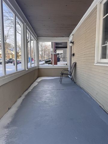 910 Prince Street Se, Grand Rapids, MI 49507