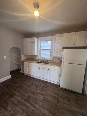 910 Prince Street Se, Grand Rapids, MI 49507