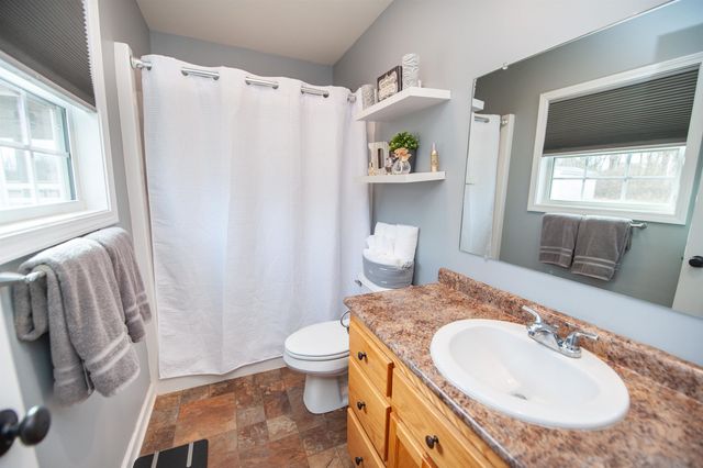 156 Honeysuckle Lane, Gaffney, SC 29341