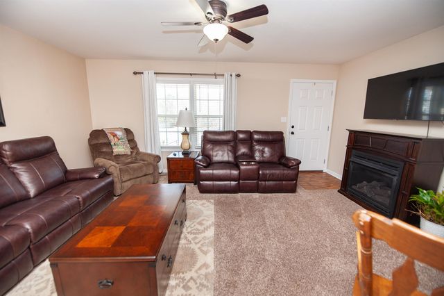 156 Honeysuckle Lane, Gaffney, SC 29341