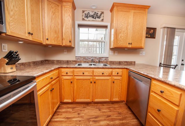 156 Honeysuckle Lane, Gaffney, SC 29341