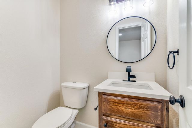 2223 Foxcroft Circle, Denton, TX 76209