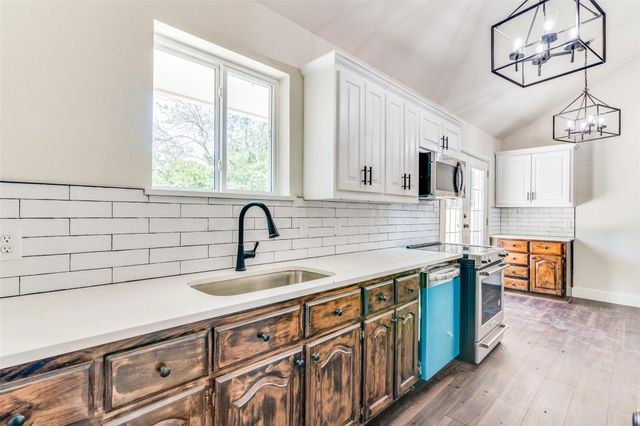 2223 Foxcroft Circle, Denton, TX 76209