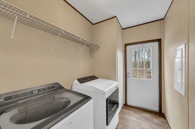 6126 Calvin Potts Rd, Primm Springs, TN 38476