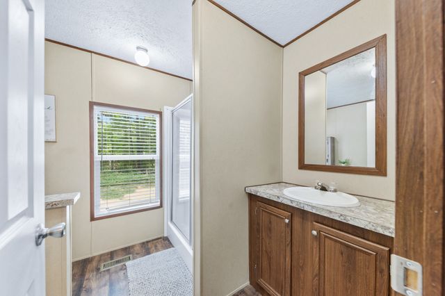 6126 Calvin Potts Rd, Primm Springs, TN 38476