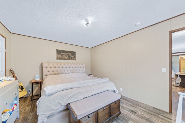 6126 Calvin Potts Rd, Primm Springs, TN 38476