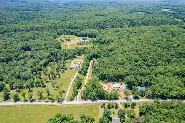 6126 Calvin Potts Rd, Primm Springs, TN 38476