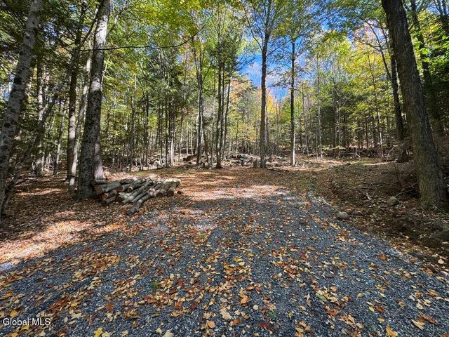 40 Constitution Way, Fort Ann, NY 12827