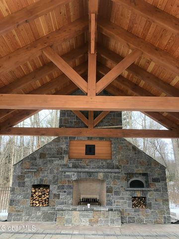 40 Constitution Way, Fort Ann, NY 12827