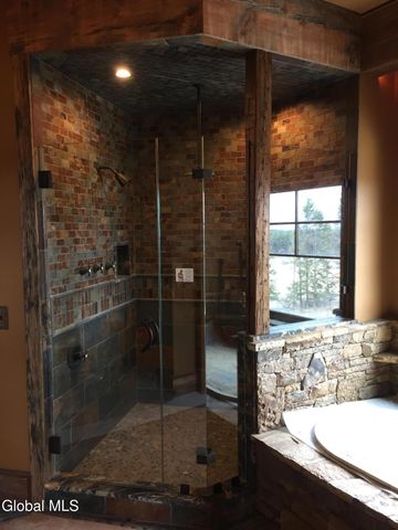 40 Constitution Way, Fort Ann, NY 12827