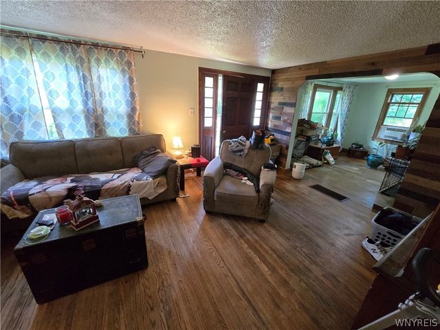 4781 Lower Mountain Road, Cambria, NY 14094