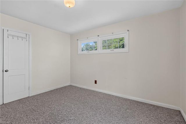 18 Bethel RD, Newport News, VA 23608