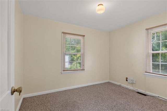 18 Bethel RD, Newport News, VA 23608
