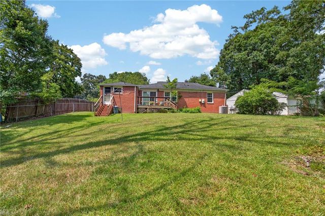 18 Bethel RD, Newport News, VA 23608