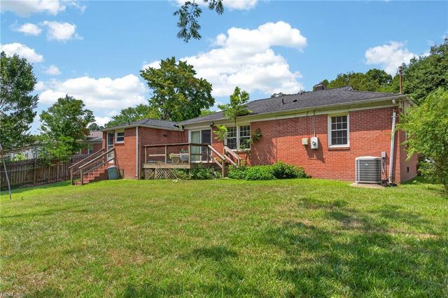 18 Bethel RD, Newport News, VA 23608