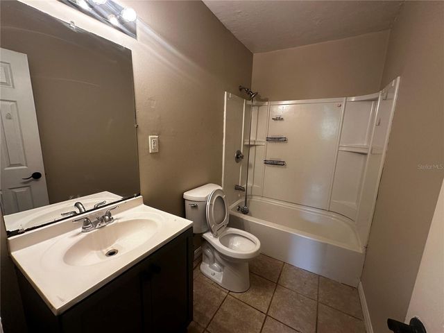 612 SE 32ND AVENUE, Ocala, FL 34471