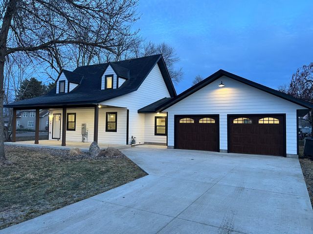 309 Central Avenue S, Geneva, MN 56035