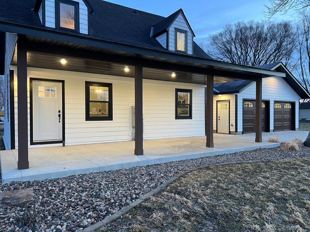 309 Central Avenue S, Geneva, MN 56035