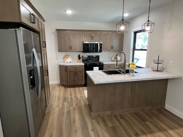 309 Central Avenue S, Geneva, MN 56035