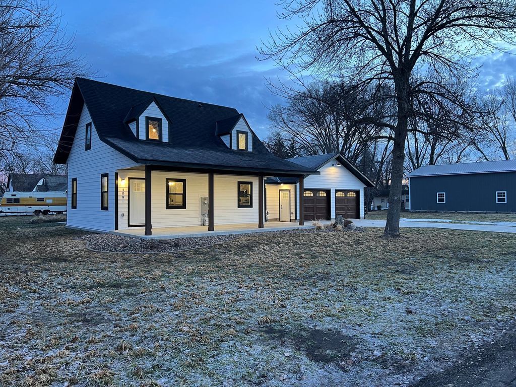 309 Central Avenue S, Geneva, MN 56035
