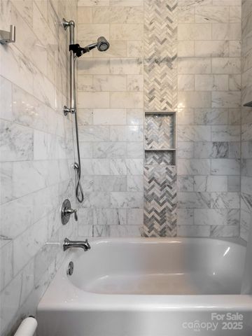 5 Busbee Road, Asheville, NC 28803