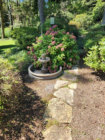 5 Busbee Road, Asheville, NC 28803