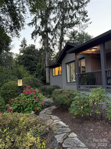 5 Busbee Road, Asheville, NC 28803