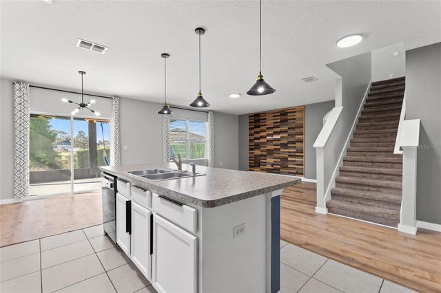 519 OAKHURST WAY, Lake Alfred, FL 33850