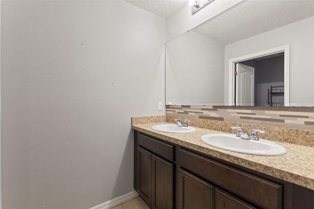 519 OAKHURST WAY, Lake Alfred, FL 33850