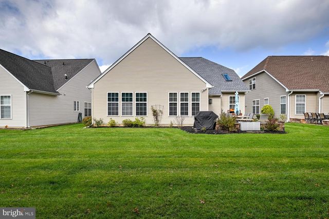 24 MONTE CARLO DR, Hamilton, NJ 08691