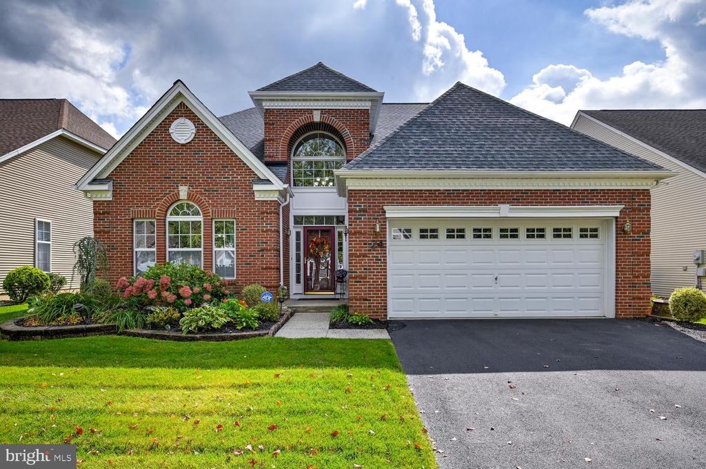 24 MONTE CARLO DR, HAMILTON, NJ 08691 — exterior