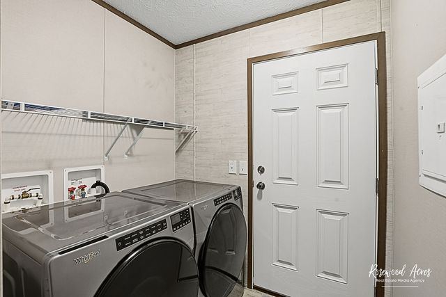 105 Lantern Drive, Gardner, IL 60424