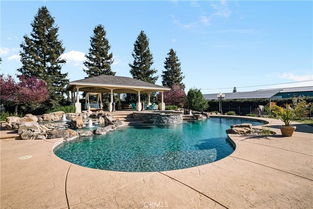 1789 E North Bear Creek, Merced, CA 95340