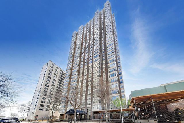 525 W Hawthorne Place 606, Chicago, IL 60657