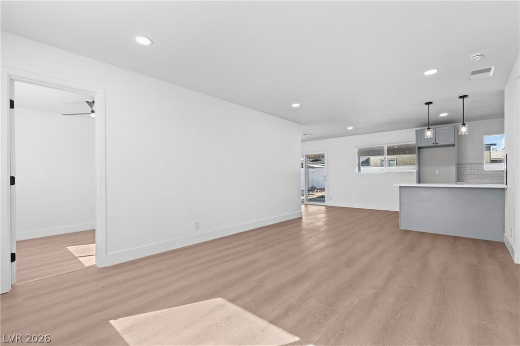1674 D Street, Las Vegas, NV 89106 — photo 3