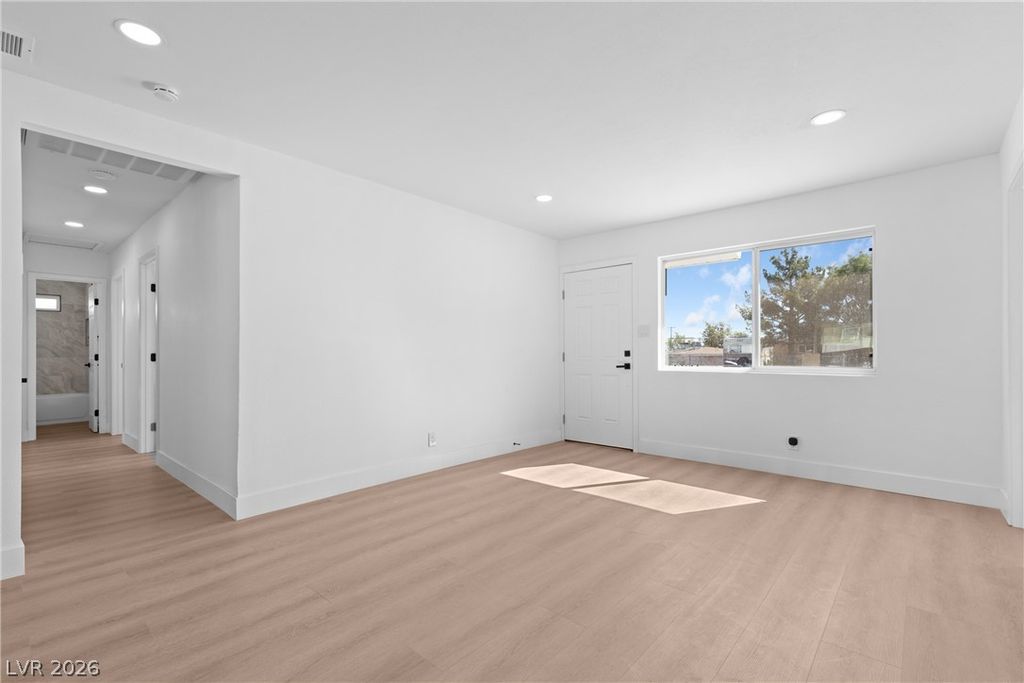 1674 D Street, Las Vegas, NV 89106 — photo 5