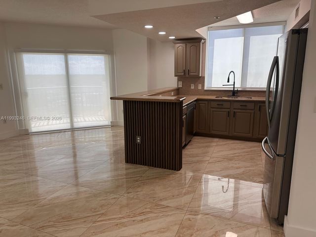 4242 NW 2nd Street 1116, Miami, FL 33126
