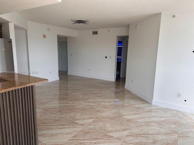 4242 NW 2nd Street 1116, Miami, FL 33126
