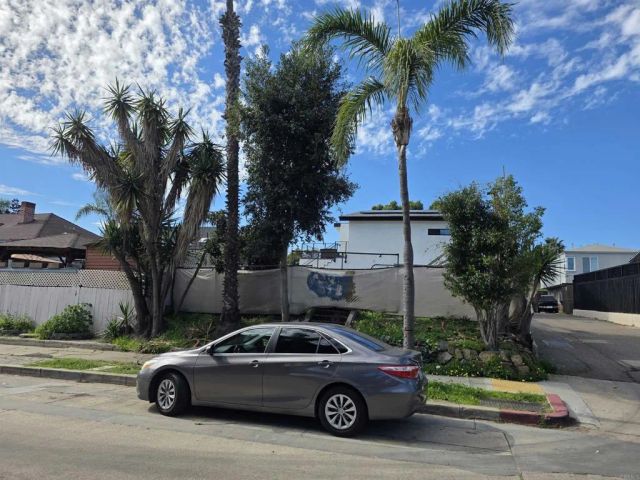 1224 27th, San Diego, CA 92102