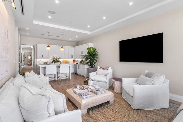 1177 George Bush Boulevard 303, Delray Beach, FL 33483