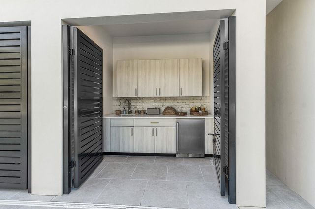 1177 George Bush Boulevard 303, Delray Beach, FL 33483