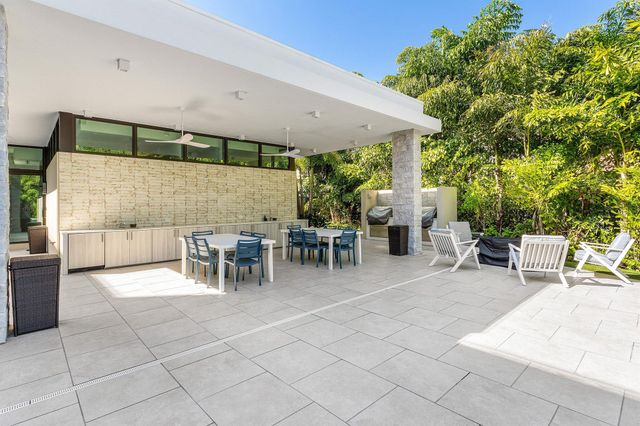 1177 George Bush Boulevard 303, Delray Beach, FL 33483